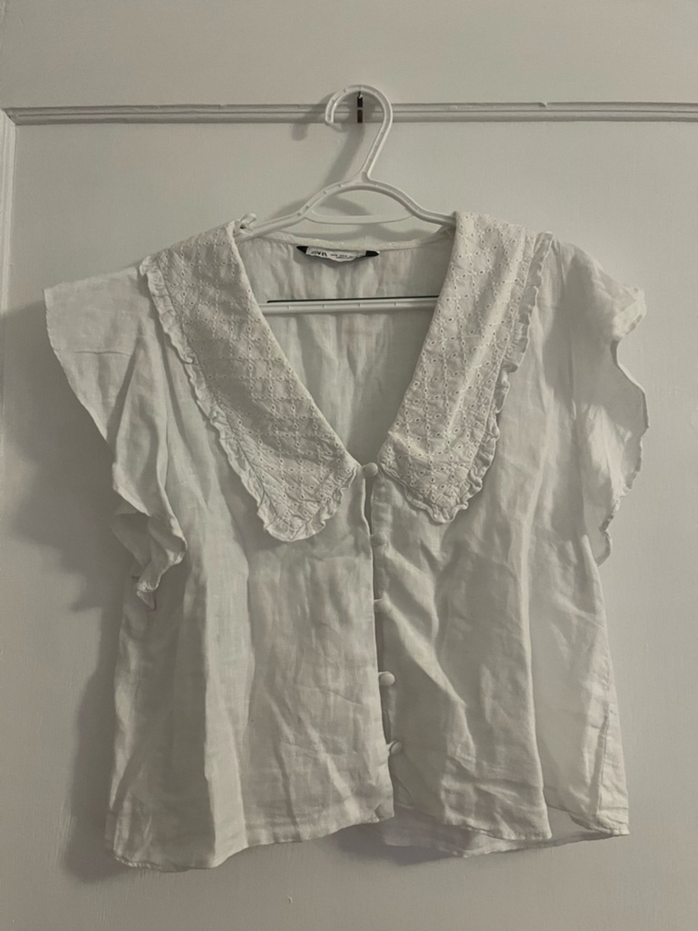 Zara White Eyelet Collar Button-Up Blouse